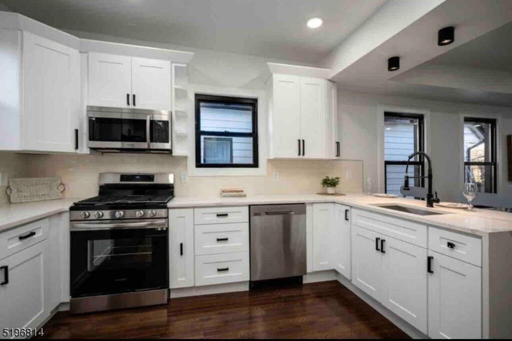Apartamento Secret Escape - 20 Min From Nyc N 2 Jersey City Exterior foto